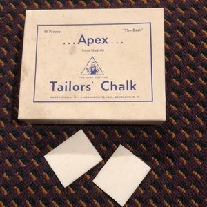 NWT 48 pieces of white tailors chalk